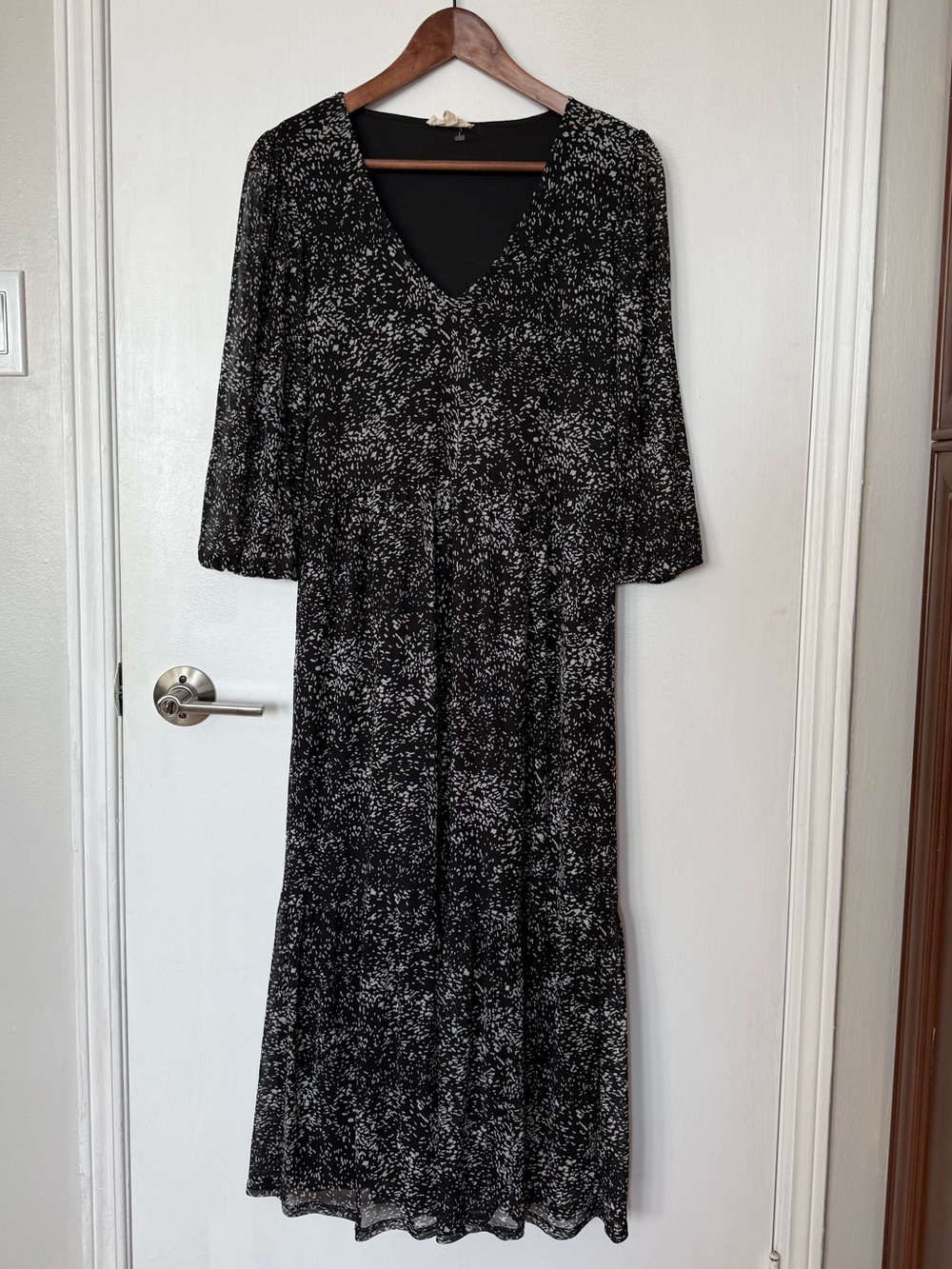 Jane and Delancey Black and White Maxi Dress | Long Sleeve | Size small